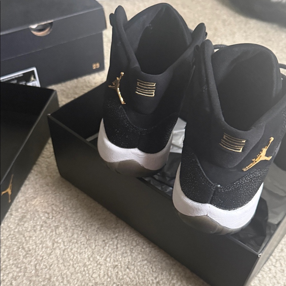 Jordan Women's Sneakers in Black and Gold - Picture 3 of 5
